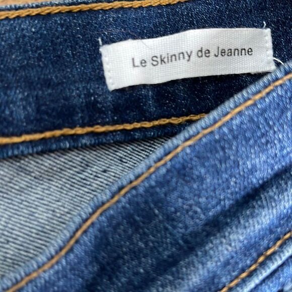 Super cute FRAME Brand Factory Distressed Skinny Jeans - Picture 4 of 15